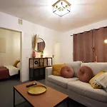 Dein Flughafen Messe Appartment Nahe Duesseldorf 1